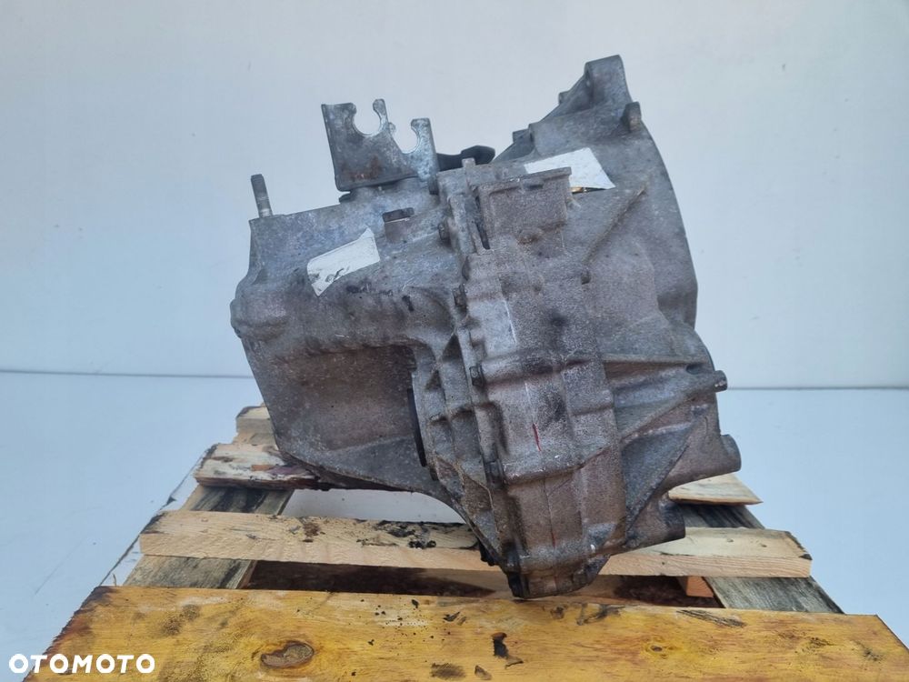 Toyota Corolla Verso II 2.2 D4D SKRZYNIA BIEGÓW manualna MANUAL - 4