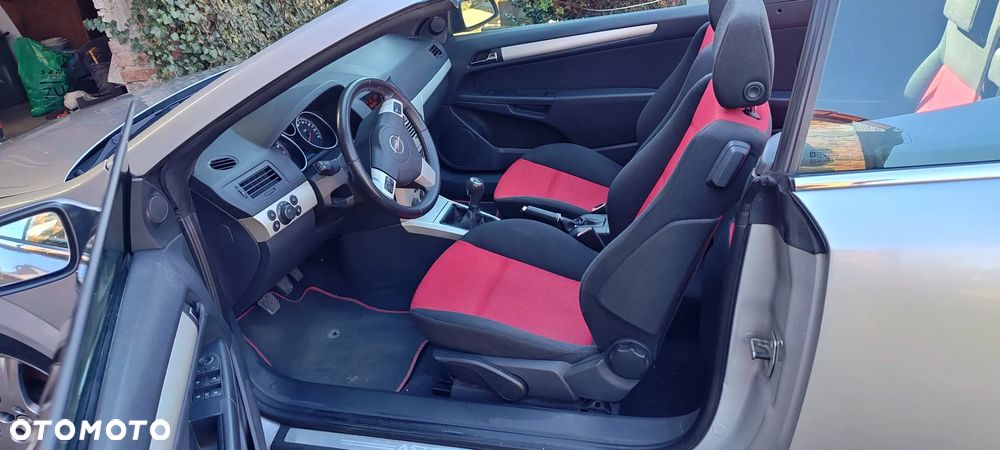 Opel Astra 1.6 Endless Summer - 19
