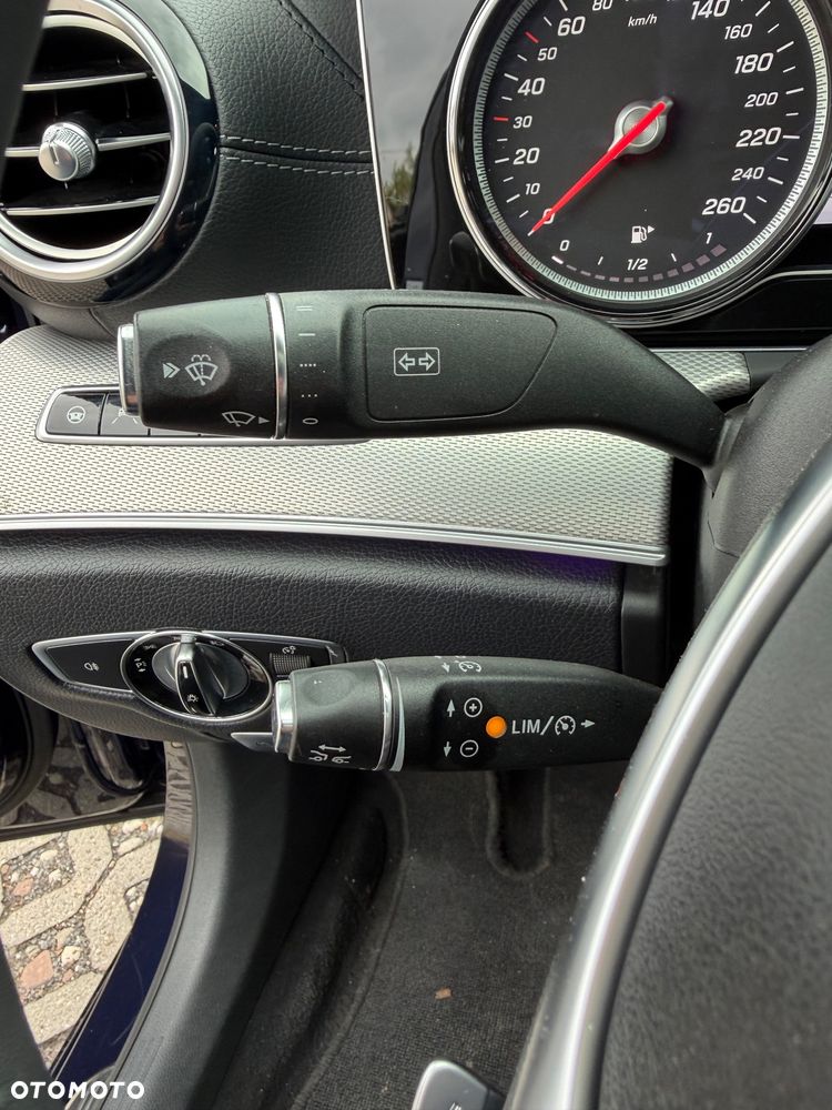 Mercedes-Benz Klasa E 220 d 9G-TRONIC AMG Line - 20