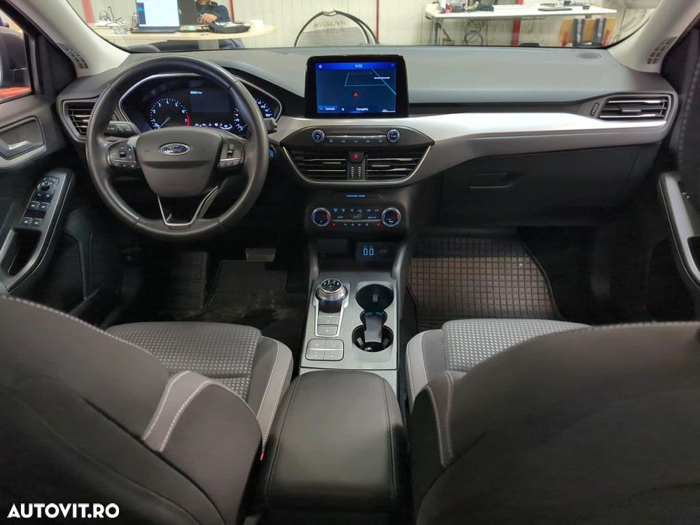 Ford Focus 1.0 EcoBoost Titanium - 3