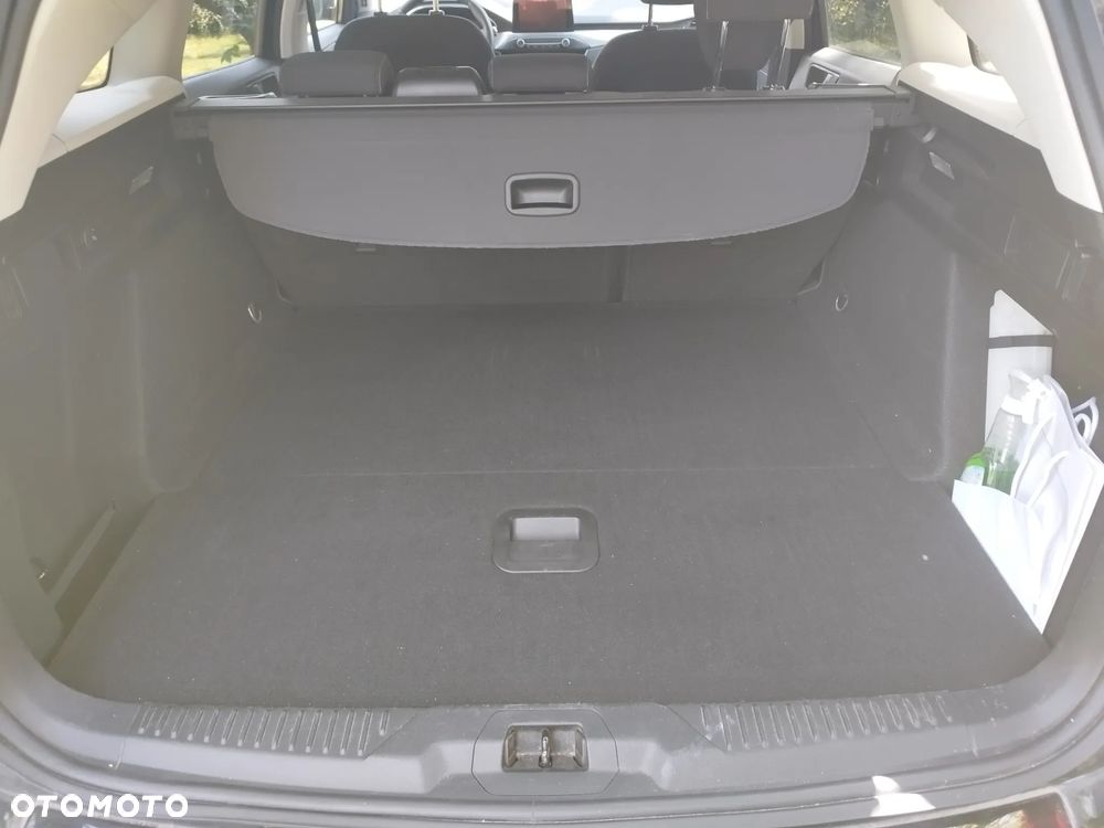 Ford Focus 1.0 EcoBoost Titanium X - 37