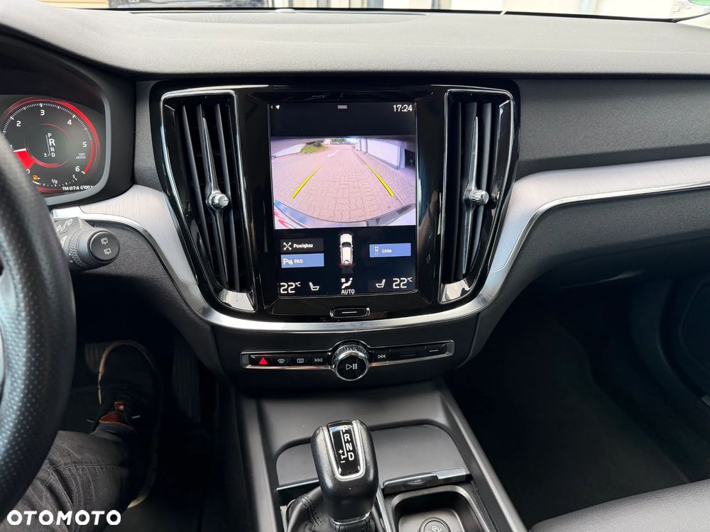 Volvo V60 D4 AWD Momentum - 8
