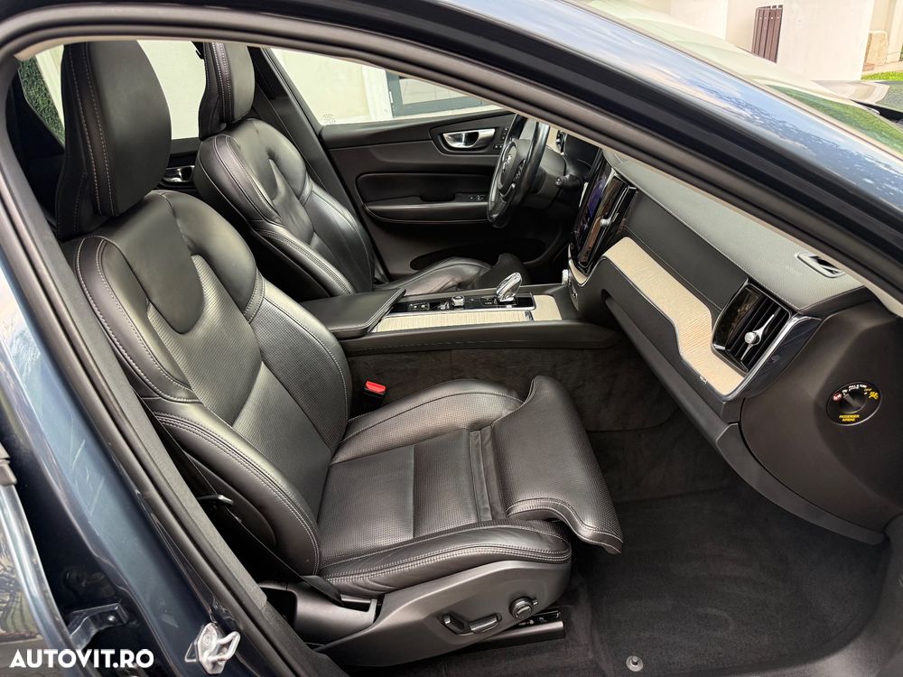 Volvo XC 60 D5 AWD Geartronic Inscription - 14