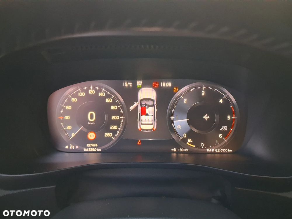 Volvo XC 40 - 34