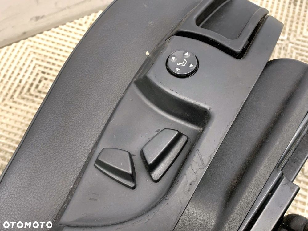 FOTEL PRAWY PRZÓD  BMW 5 (E60) 2003 - 2010 530 i 200 kW [272 KM] benzyna 2007 - 2009 - 7