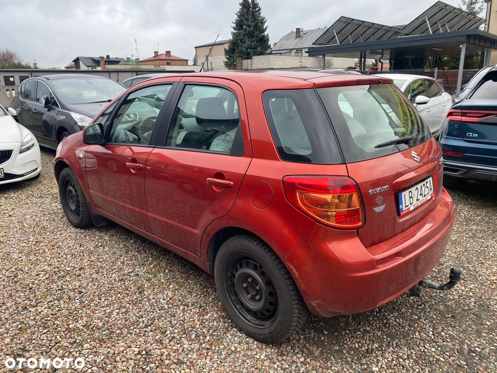 Suzuki SX4 1.5 Comfort - 2