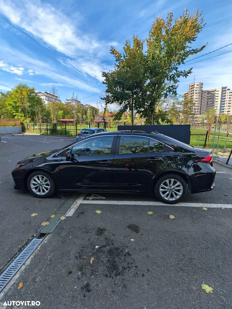 Toyota Corolla 1.8 HSD Eco - 9