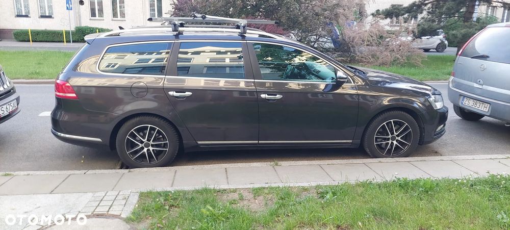 Volkswagen Passat 1.6 TDI Comfortline - 13