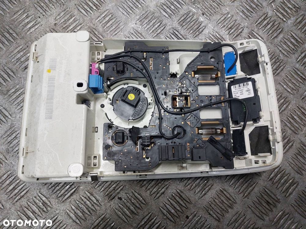 LAMPKA PODSUFITKI + PRZEŁĄCZNIK SZYBERDACHU + HOMELINK AUDI Q5 8R - 4