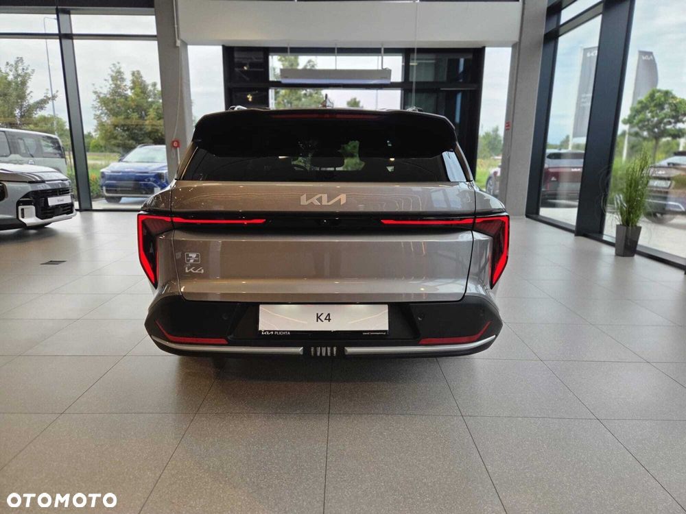 Kia K4 - 7