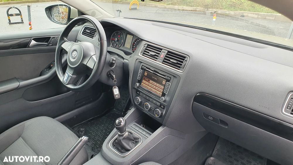 Volkswagen Jetta 1.6 TDI CR DPF Comfortline - 15