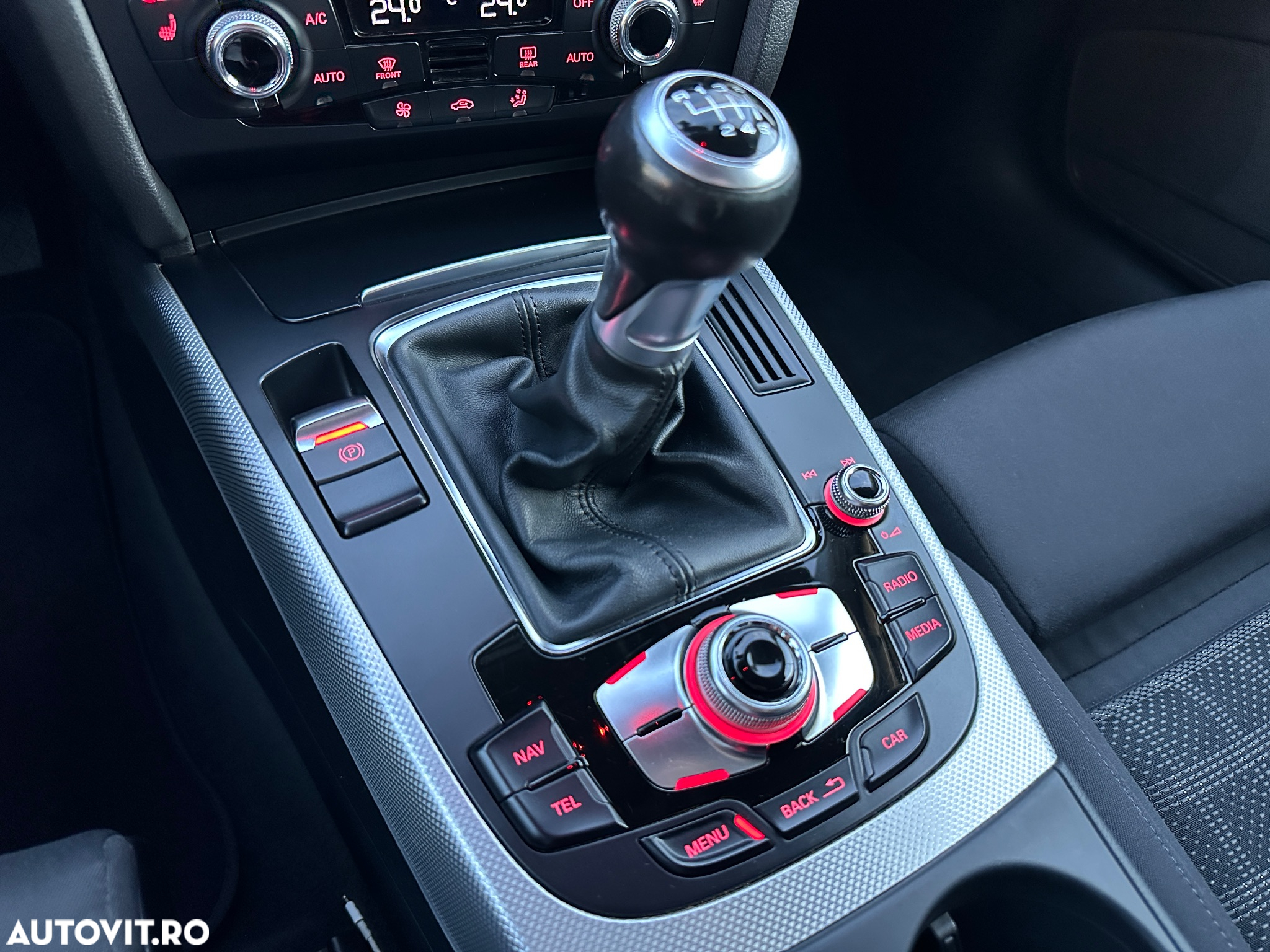Audi A4 2.0 TDI DPF quattro S line Sportpaket - 24