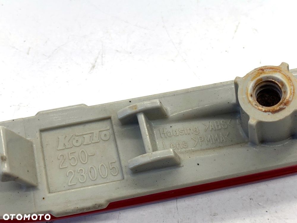 ODBLAKS ZDERZAKA PRAWY TYŁ  INFINITI Q50 2013 - 2022 50 Hybrid AWD 268 kW [364 KM] Hybryda silnik - 3