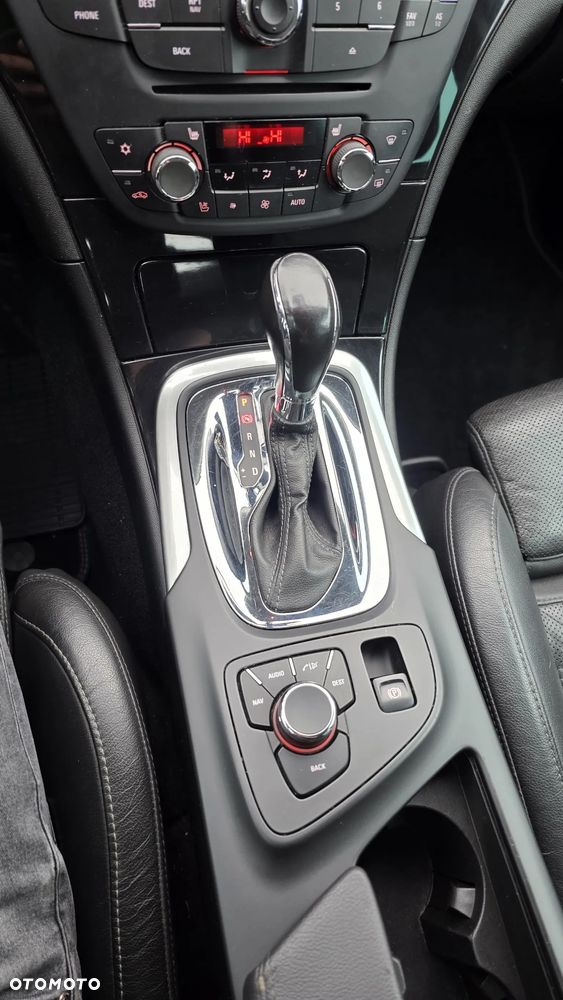 Opel Insignia 2.0 Turbo 4x4 Automatik - 13