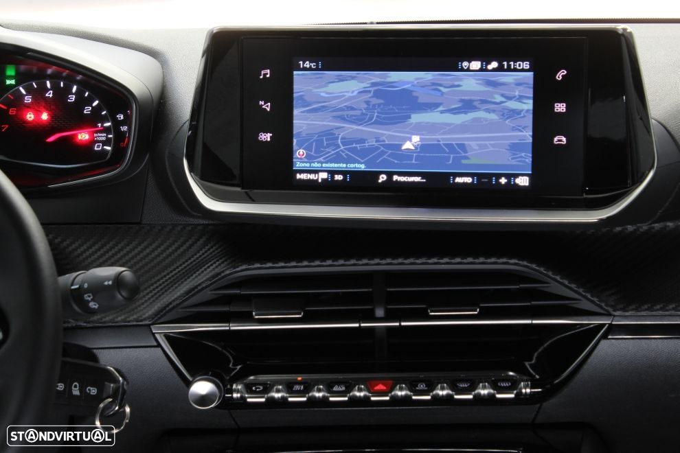 Peugeot 2008 1.2 PureTech Active Pack - 16