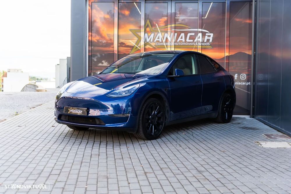 Tesla Model Y Long Range Dual Motor AWD - 1