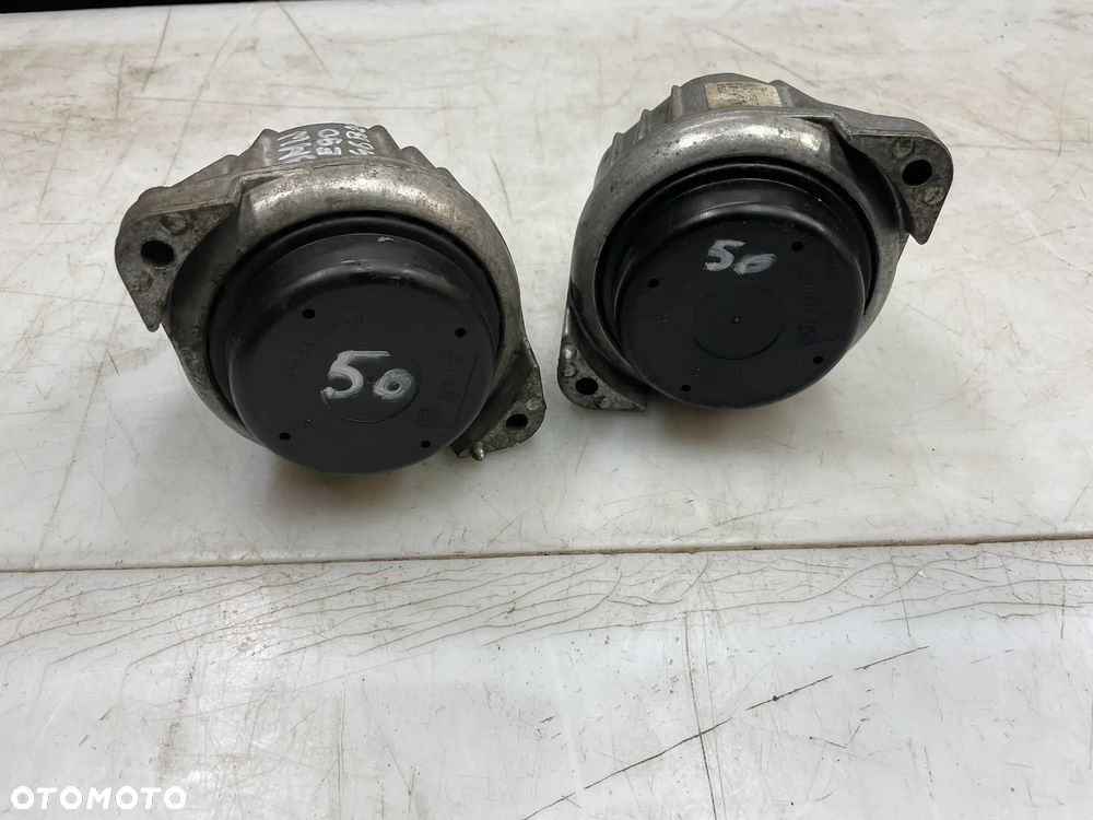 PODUSZKA SILNIK LEWA PRAWA 13981112 BMW E90 2.0 N46B20B - 2