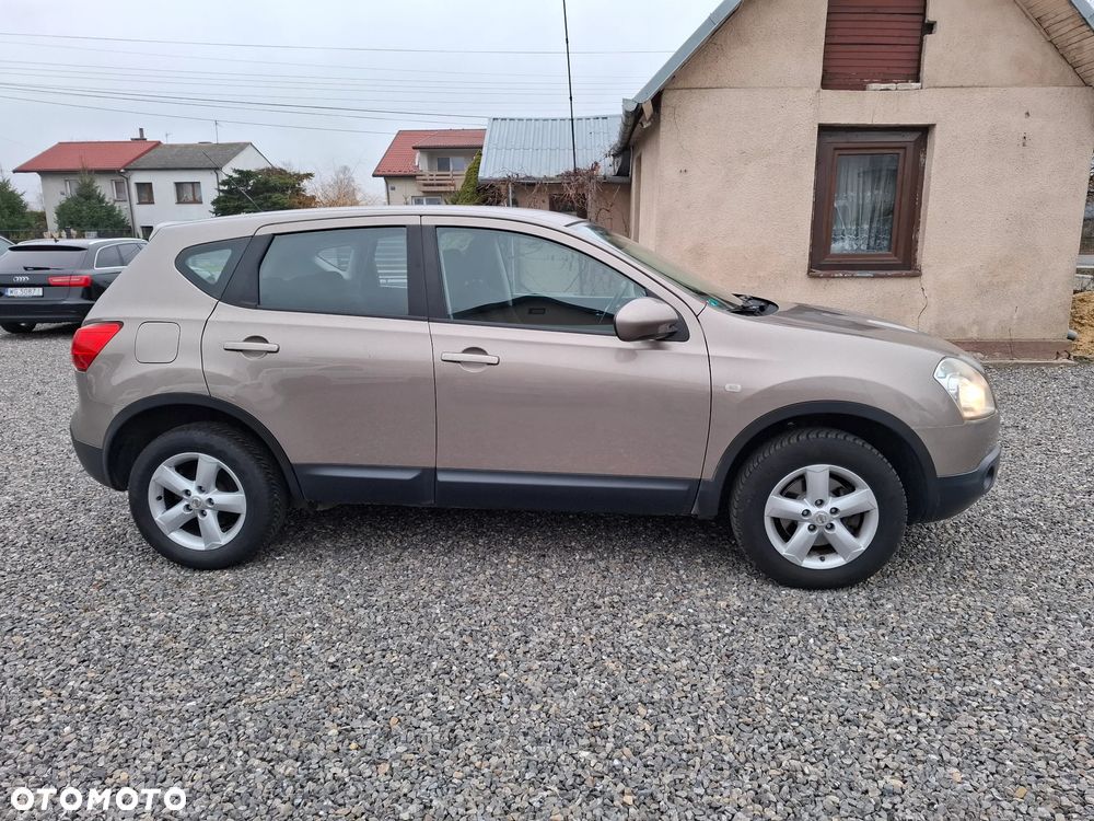 Nissan Qashqai - 4