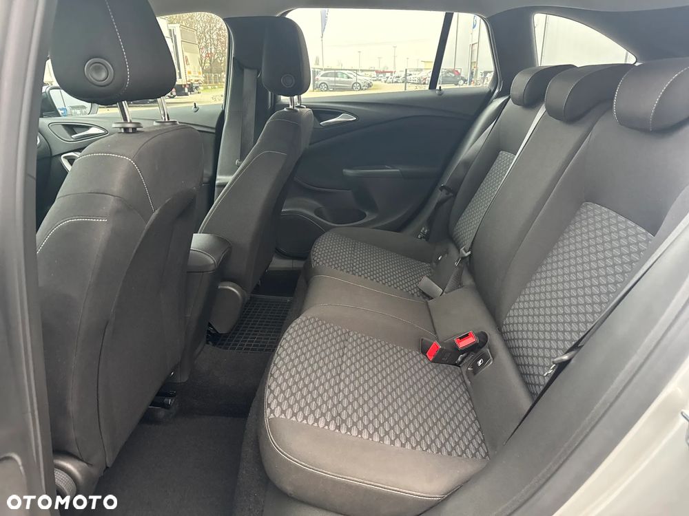 Opel Astra 1.4 T Edition S&S - 14