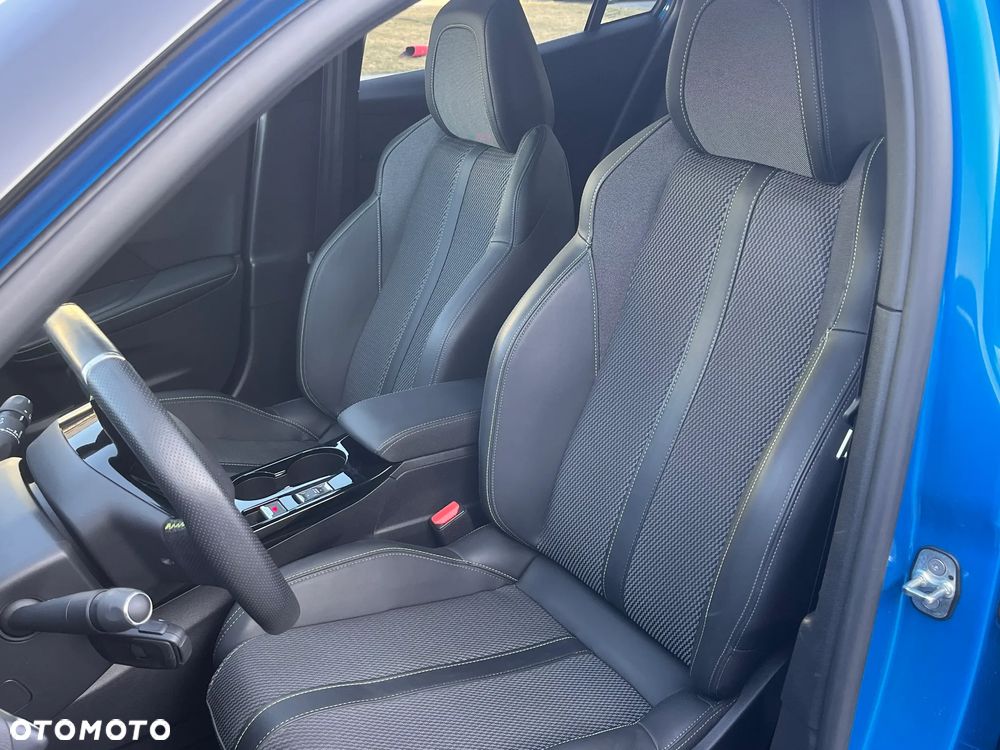 Peugeot 2008 54kWh GT Exclusive - 14