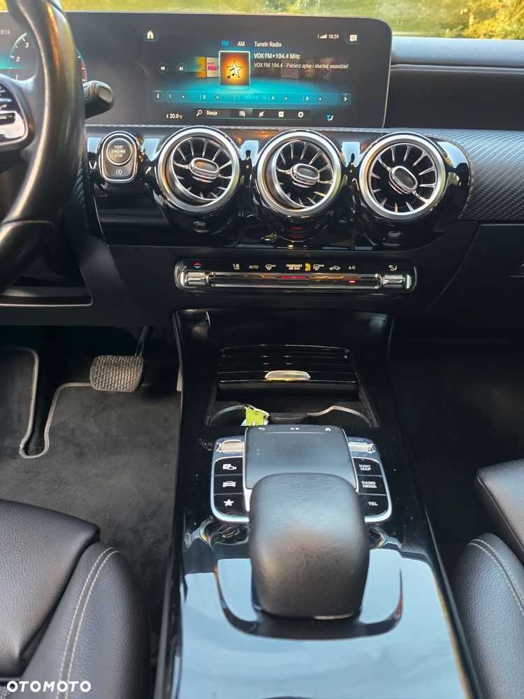 Mercedes-Benz Klasa A 200 Edycja specjalna 7G-DCT - 11