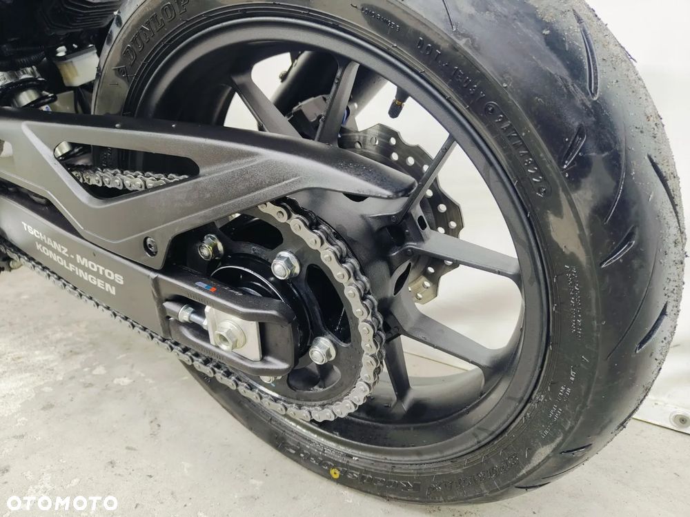 Honda Hornet - 28