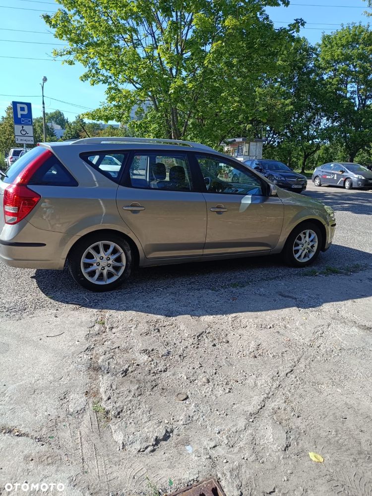 Kia Ceed - 3