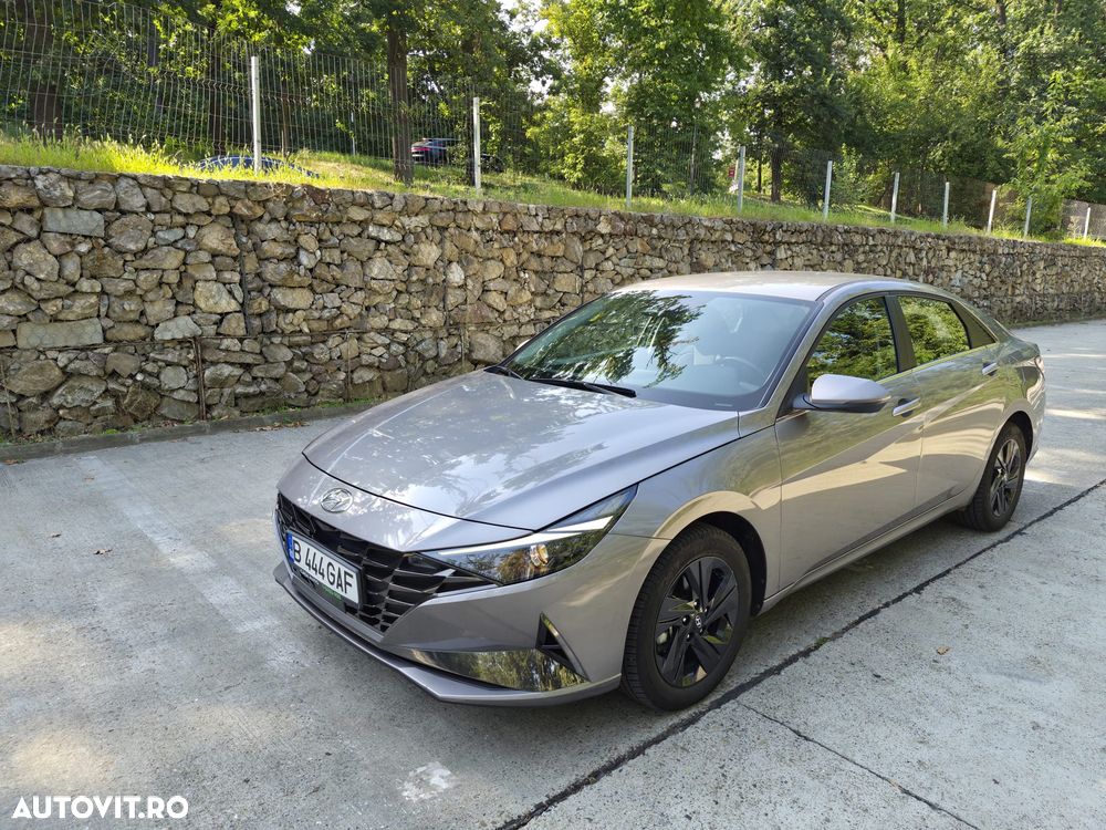 Hyundai Elantra 1.6 l 123 CP CVT Highway - 1