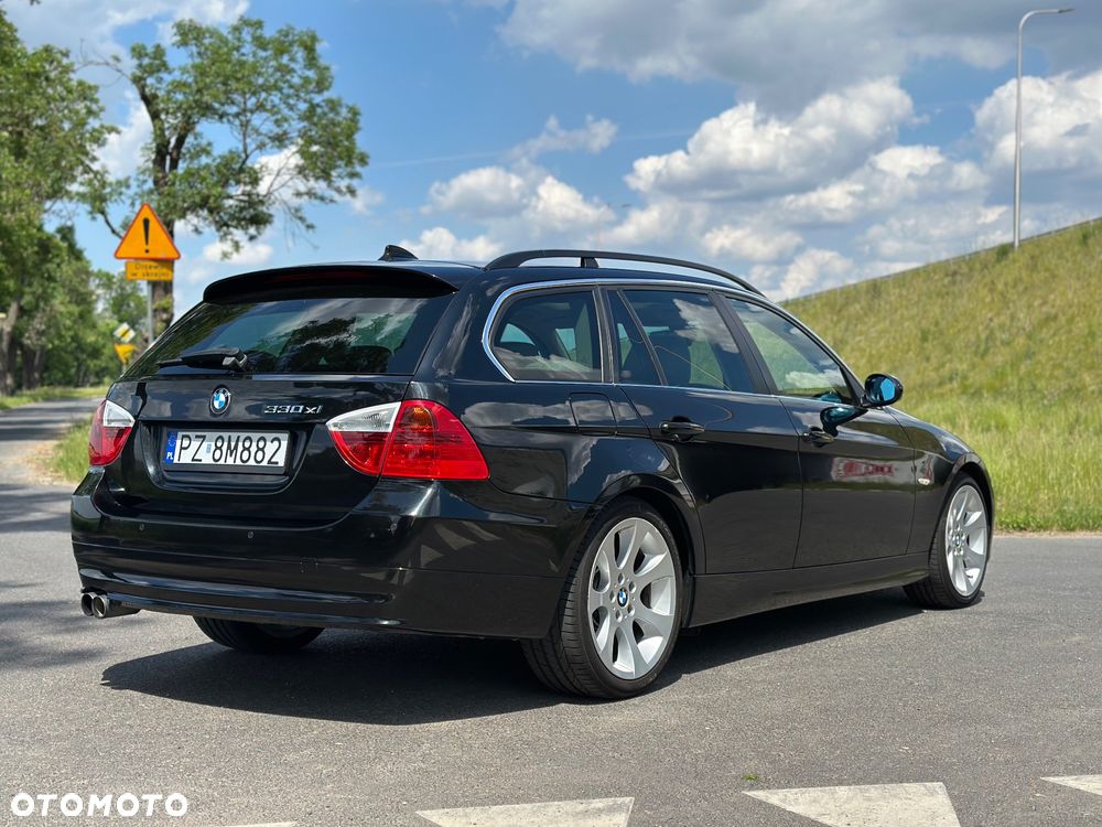 BMW Seria 3 330xi - 7