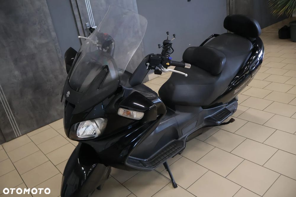 Suzuki Burgman - 11