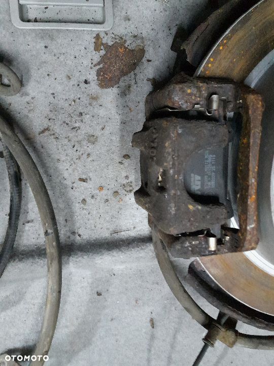 Zacisk hamulcowy Lexus RX400H,RX350,RX330,RX300, 2004-2009R, LEWY PRWY TYŁ - 1