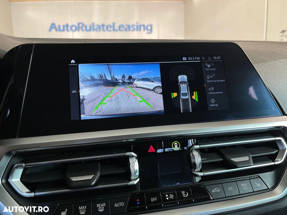 BMW Seria 3 320d xDrive AT MHEV - 14