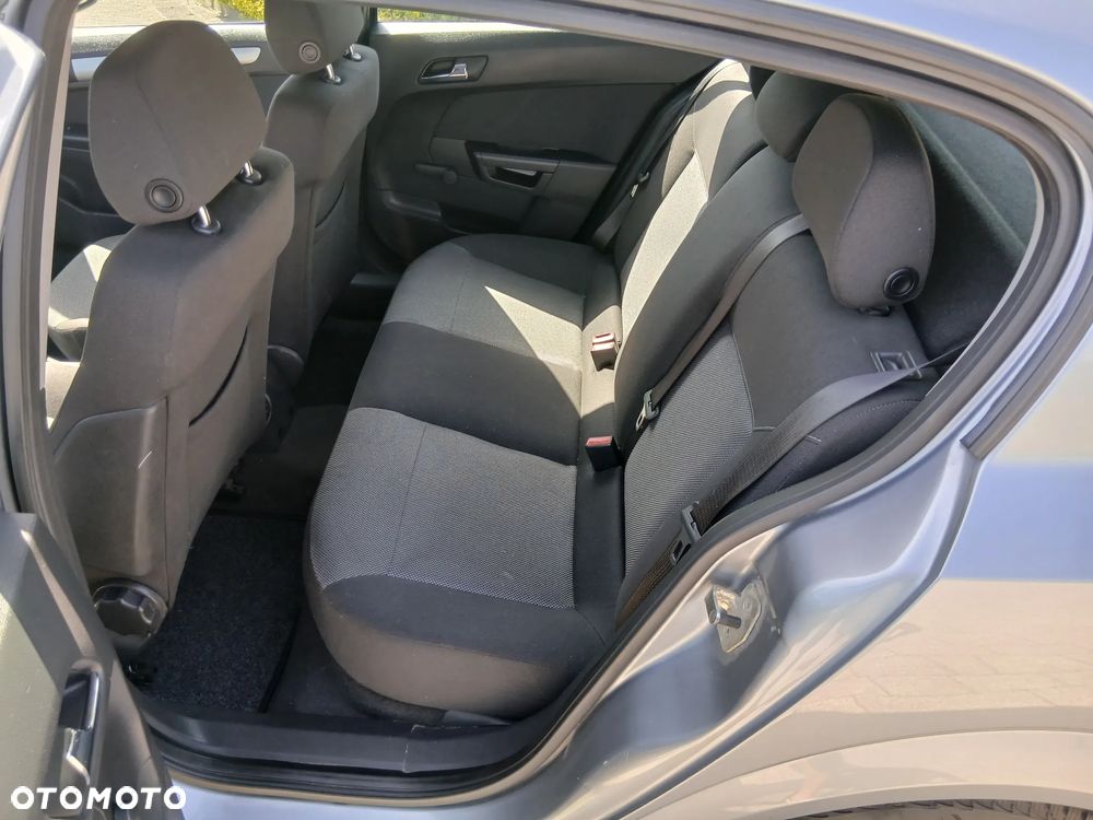 Opel Astra - 12