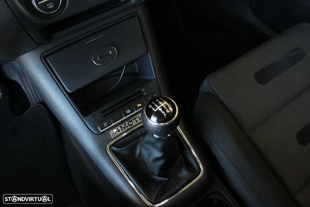 VW Tiguan 2.0 TDI Sport 4Motion - 39