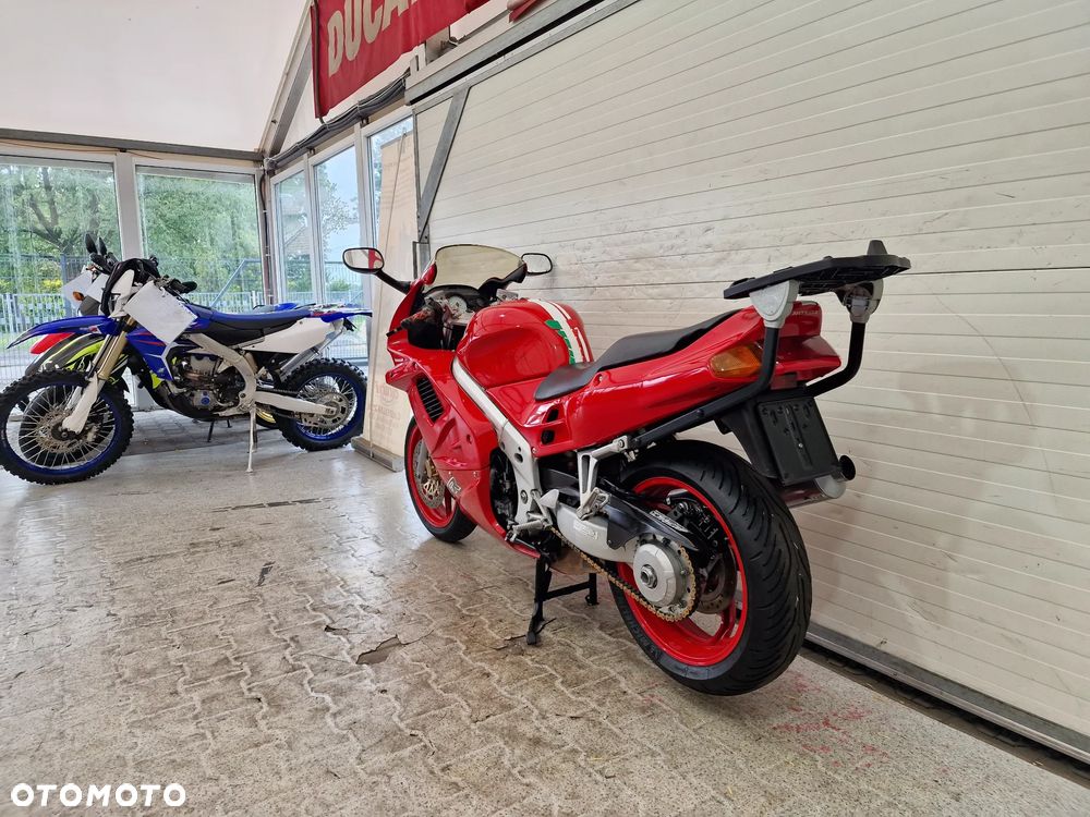 Honda VFR - 16
