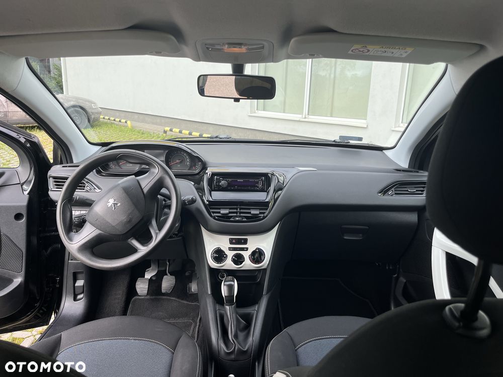 Peugeot 208 2014 photo 4