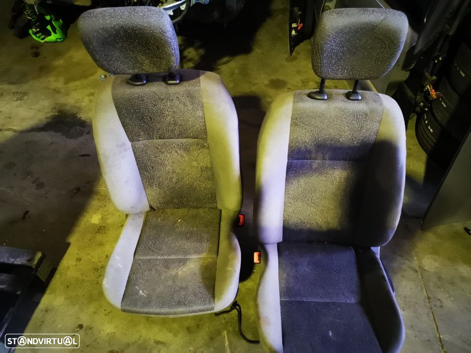 RENAULT MODUS 06 BANCOS FRENTE BA009 - 6