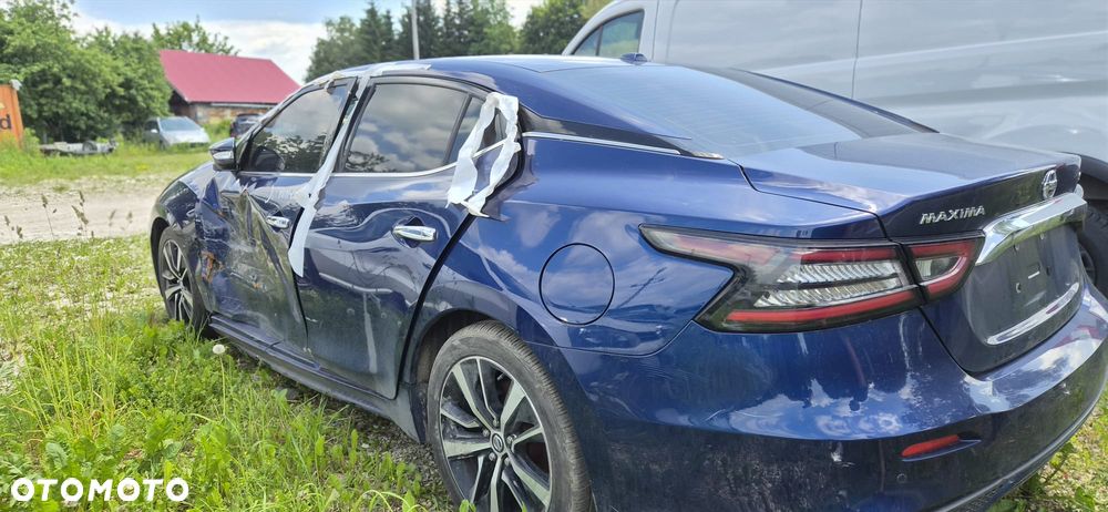 Nissan Maxima - 7