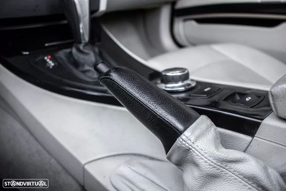 BMW 320 d Cabrio Auto - 25