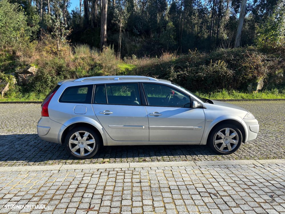 Renault Mégane Break 1.5 dCi Dynamique - 4