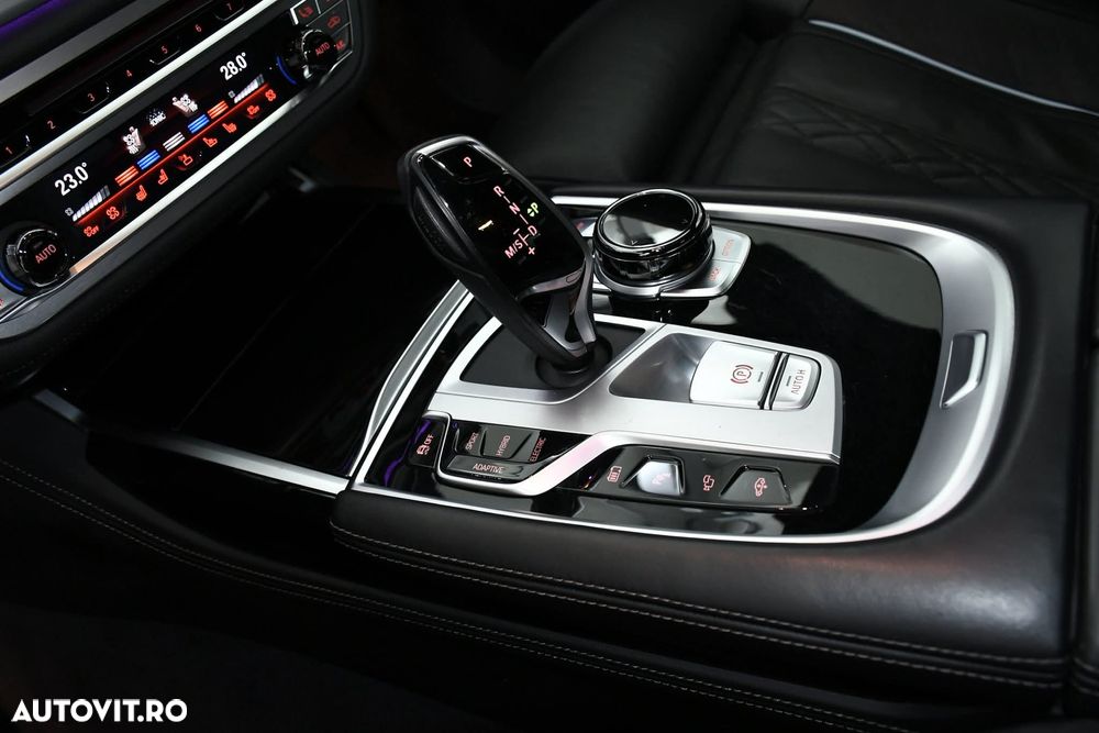 BMW Seria 7 - 10