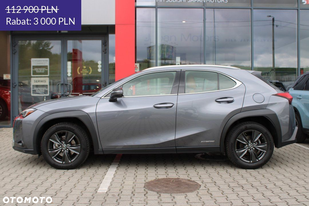 Lexus UX - 8