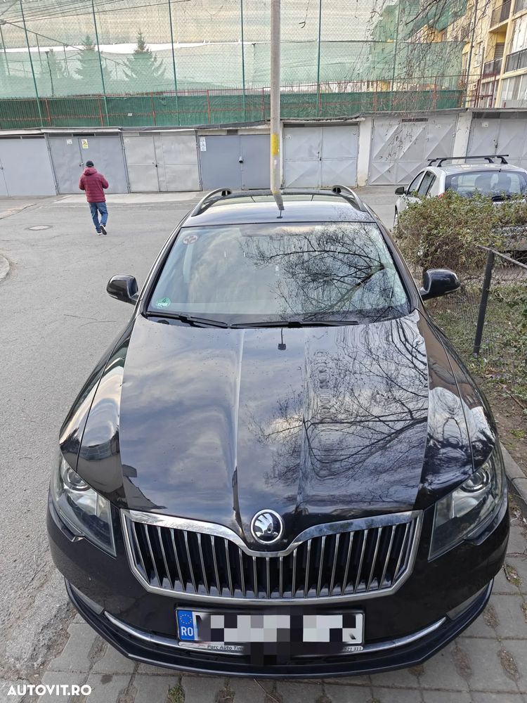 Skoda Superb 2.0 TDI 4X4 Ambition - 1