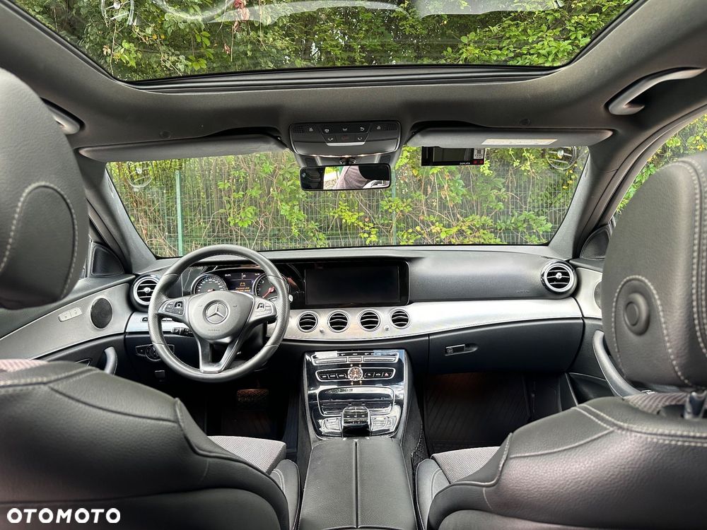 Mercedes-Benz Klasa E 220 d 9G-TRONIC - 18