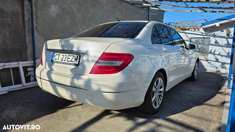 Mercedes-Benz C - 4