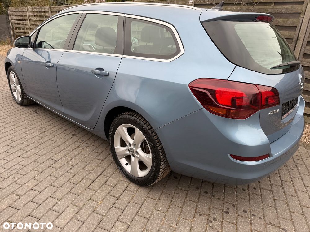 Opel Astra 1.6 Automatik Design Edition - 21