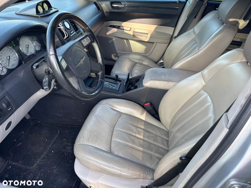 Chrysler 300C Touring 5.7 V8 HEMI Automatik - 11