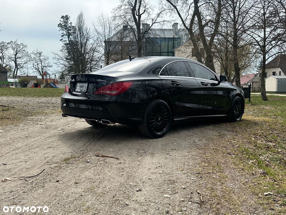 Mercedes-Benz CLA 250 4-Matic - 5