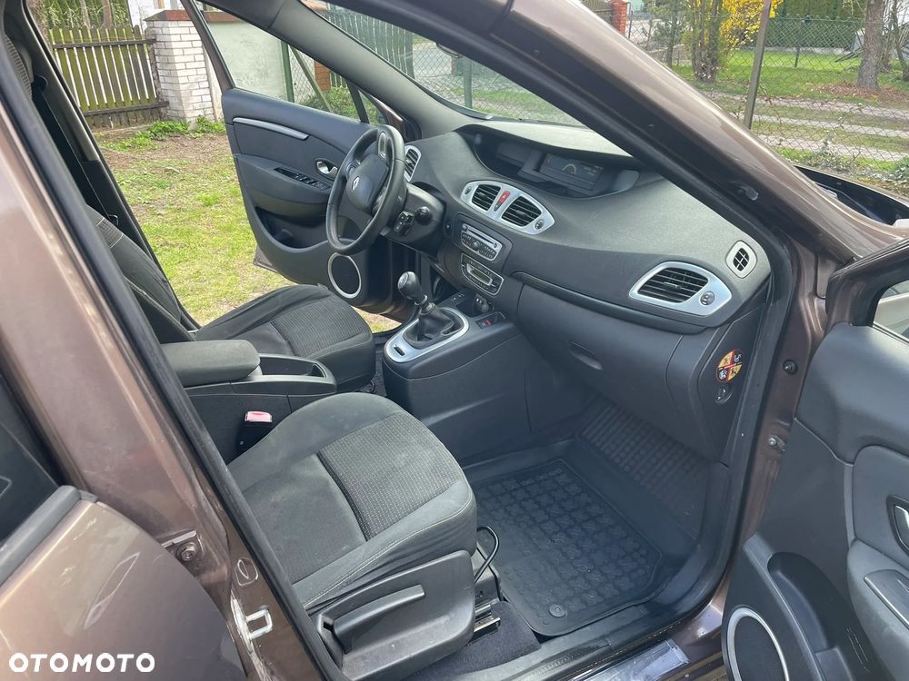 Renault Scenic 1.5 dCi Authentique - 10