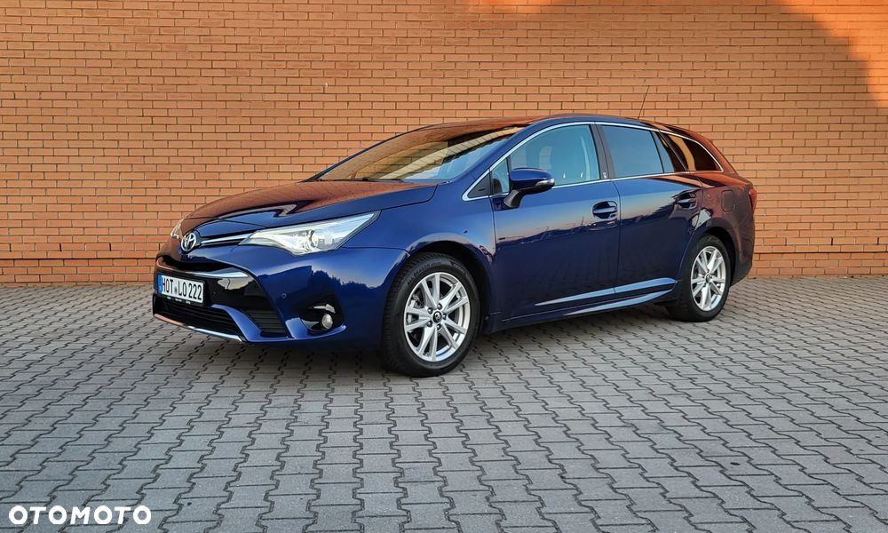 Toyota Avensis Touring Sports 1.8 Multidrive S Team Deutschland - 4